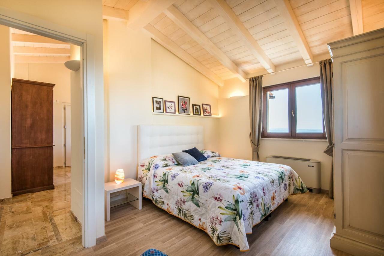 Casa Vacanze Squarcialupi 卡斯特利纳－因基安蒂 外观 照片