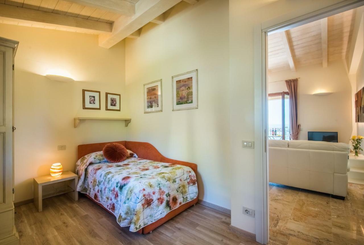Casa Vacanze Squarcialupi 卡斯特利纳－因基安蒂 外观 照片